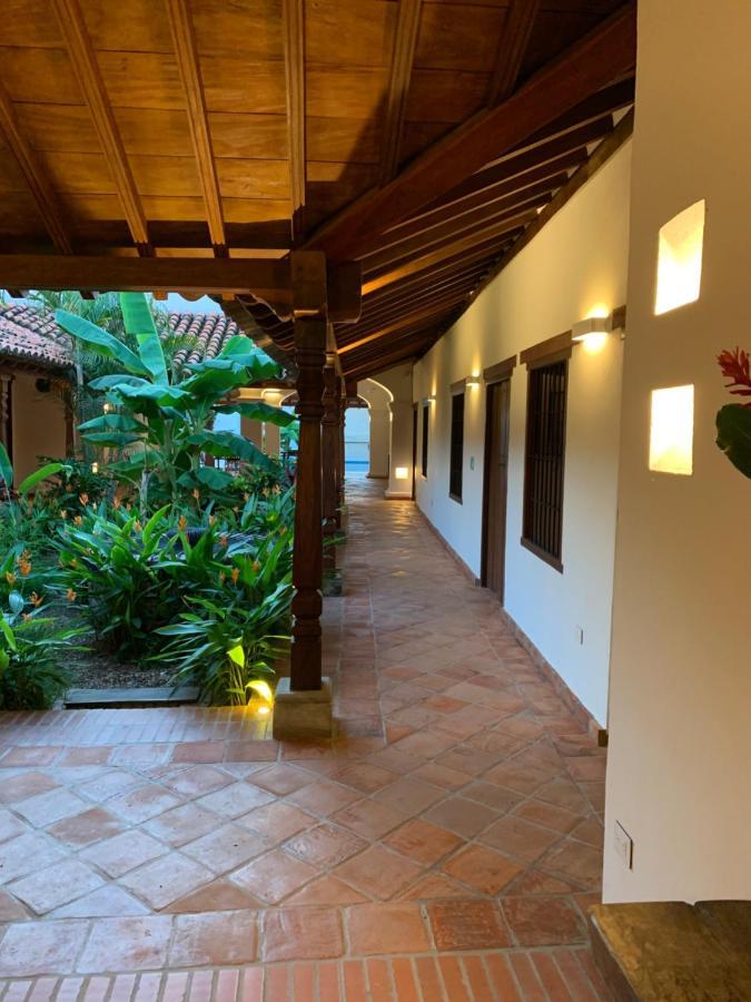 מומפוס Karakali Boutique Hotel מראה חיצוני תמונה