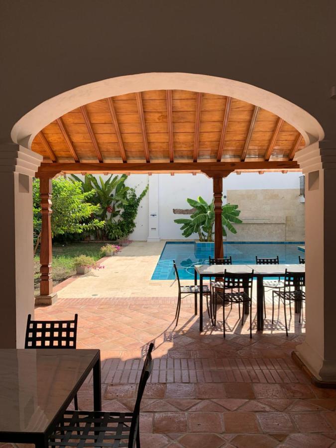 מומפוס Karakali Boutique Hotel מראה חיצוני תמונה